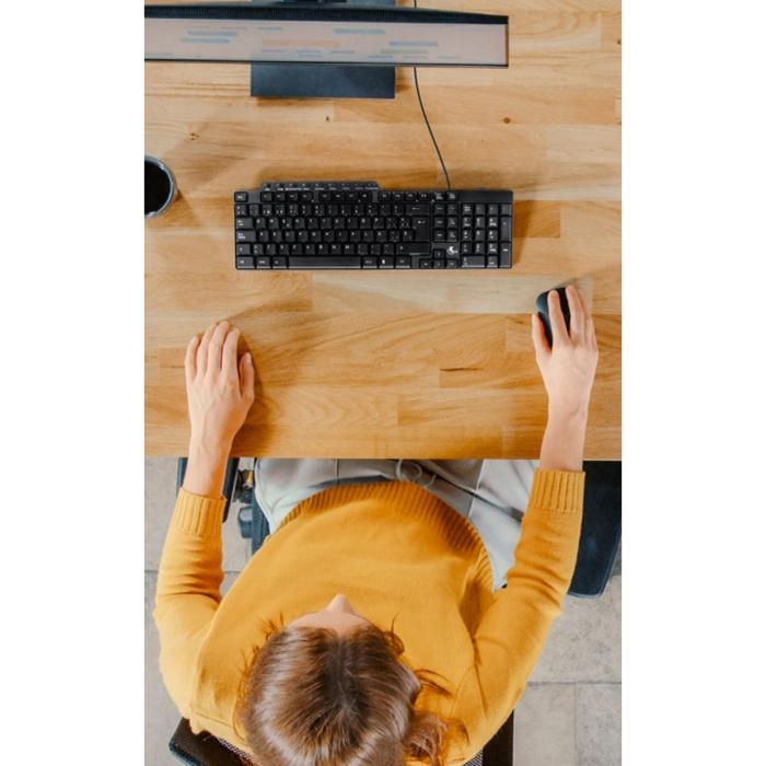 Teclado Alámbrico USB con Teclas Multimedia en Español Negro